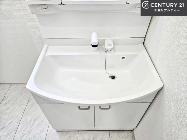 成田市美郷台2丁目　D号棟