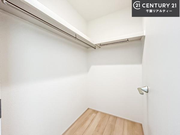 八千代市勝田台5丁目 2号棟(収納)