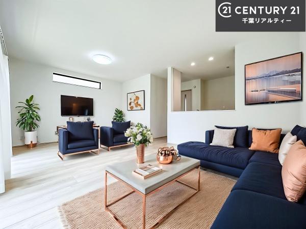 八千代市勝田台5丁目 2号棟(リビング)