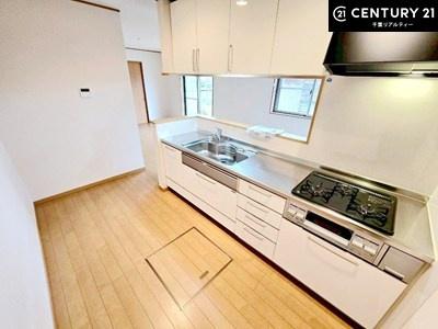 千葉市緑区誉田町1丁目の中古一戸建て(キッチン)