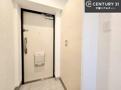 稲毛高浜南団地16号棟(玄関)