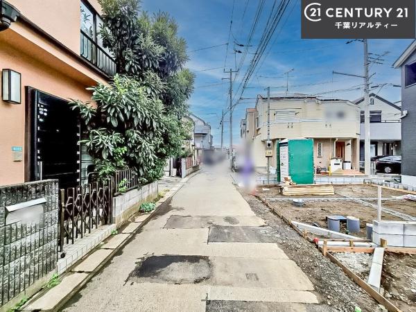 船橋市夏見6丁目 3号棟(前面道路含む現地写真)