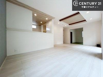 佐倉市新臼井田 1号棟(リビング)