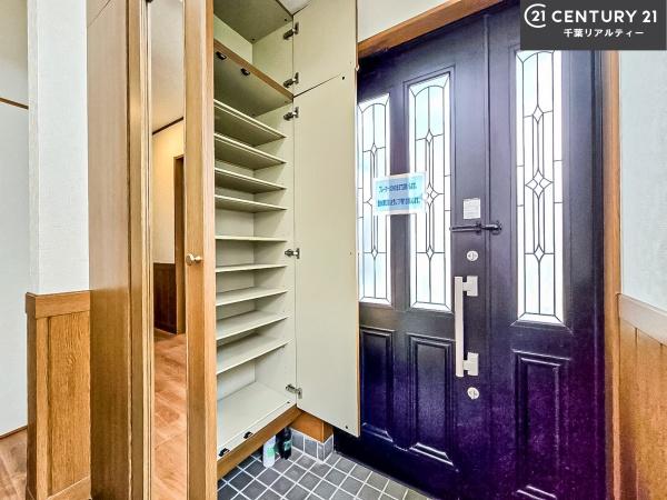 船橋市三山5丁目の中古一戸建て(玄関)