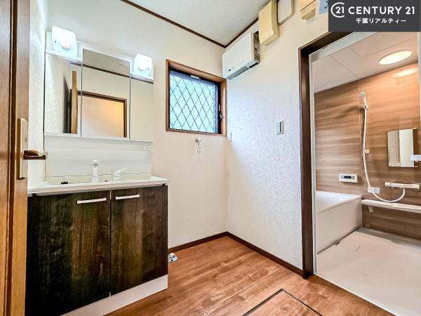 船橋市三山5丁目の中古一戸建て(洗面台・洗面所)