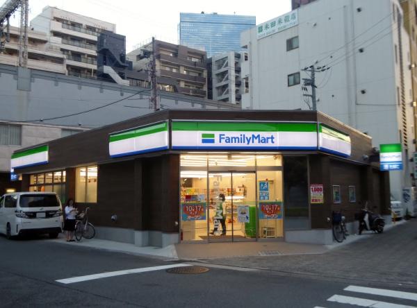 谷津パークタウン弐番街32号棟(ファミリマート谷津一番館店)