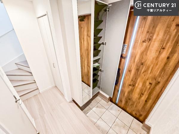 船橋市前原東4丁目(玄関)