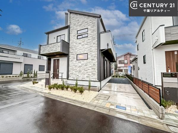 船橋市藤原5丁目 10号棟(前面道路含む現地写真)