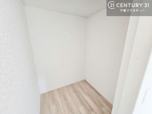 千葉市花見川区宮野木台 2号棟(収納)