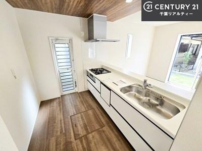 千葉市稲毛区長沼原町(キッチン)