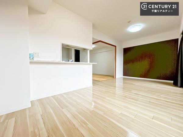 サンクタス蘇我シーズンエアシティ(リビング)