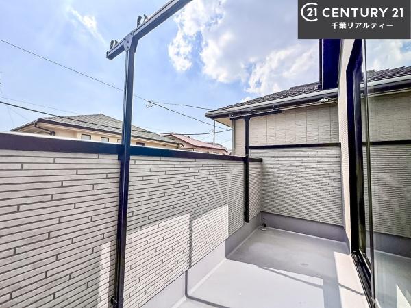 グラファーレ船橋市三山9丁目(バルコニー)