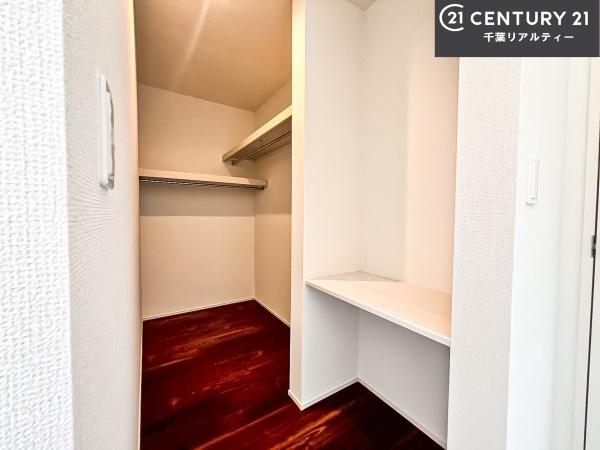 グラファーレ船橋市三山9丁目(収納)