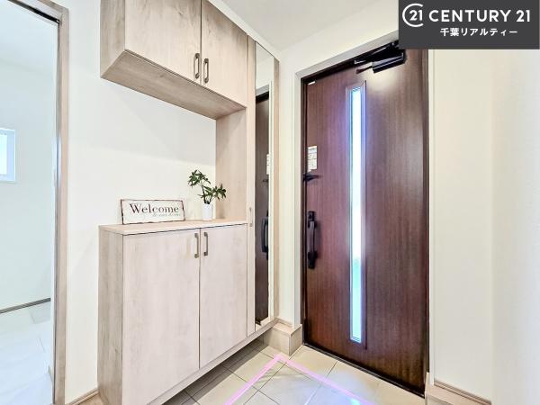 船橋市二和西2丁目(玄関)