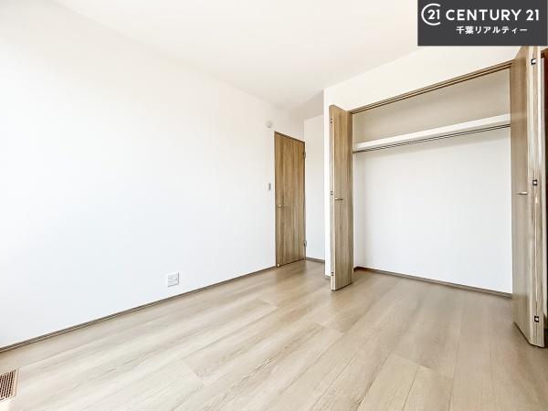 船橋市田喜野井5丁目 2号棟(寝室)