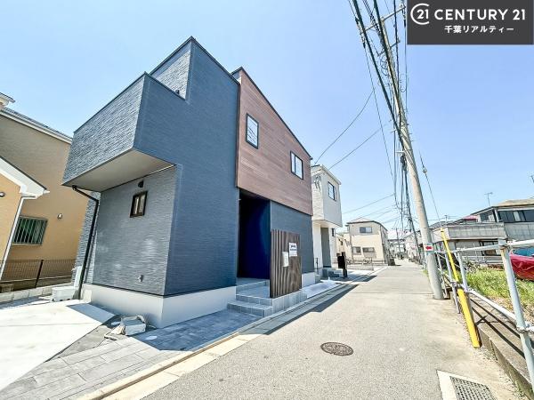 船橋市田喜野井5丁目 2号棟(前面道路含む現地写真)