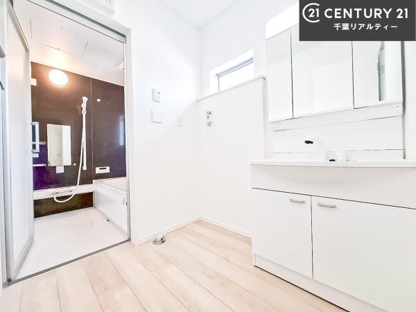 四街道市栗山 2号棟(洗面台・洗面所)