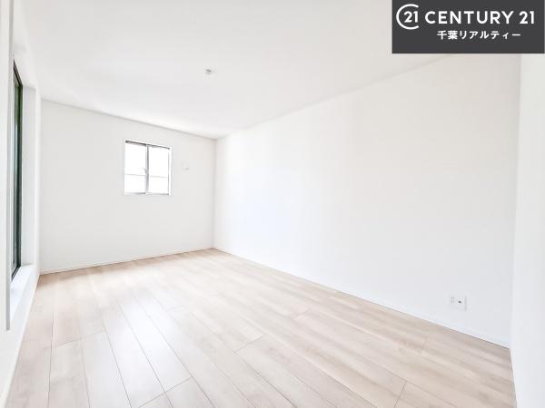 四街道市栗山 2号棟(寝室)