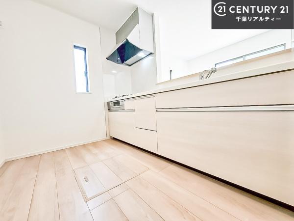 四街道市栗山 2号棟(キッチン)