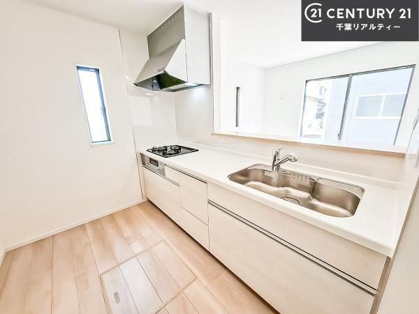 四街道市栗山 2号棟(キッチン)