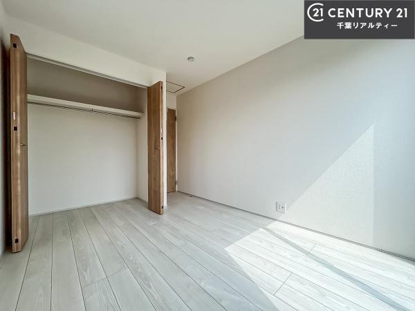 四街道市旭ケ丘4丁目 1号棟(寝室)