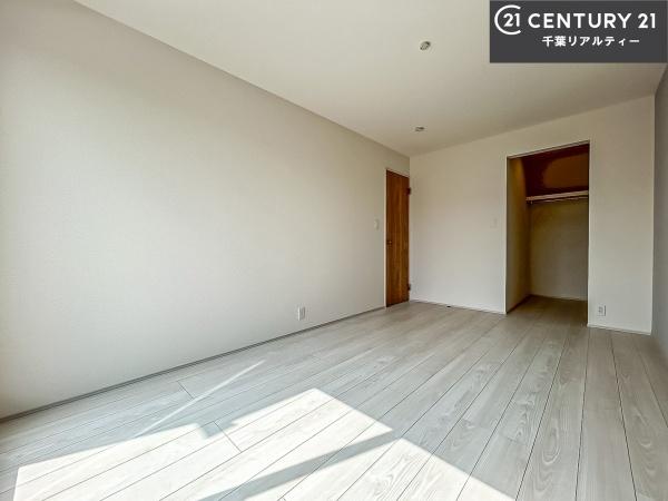 四街道市旭ケ丘4丁目 1号棟(洋室)