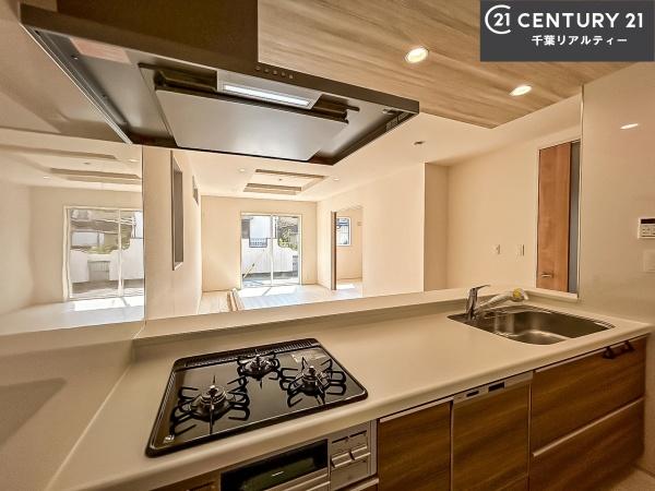 四街道市旭ケ丘4丁目 1号棟(キッチン)