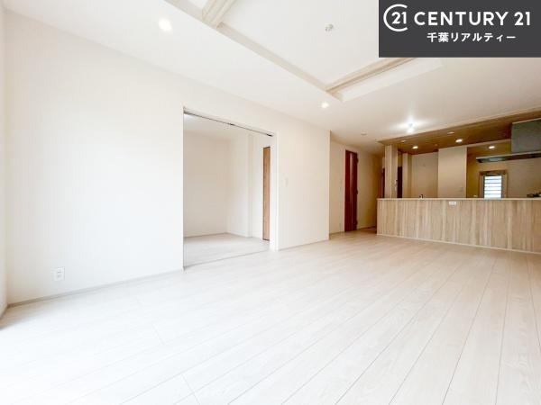 茂原市緑ケ丘3丁目 1号棟(リビング)