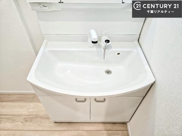 成田市玉造2丁目 1号棟(洗面台・洗面所)