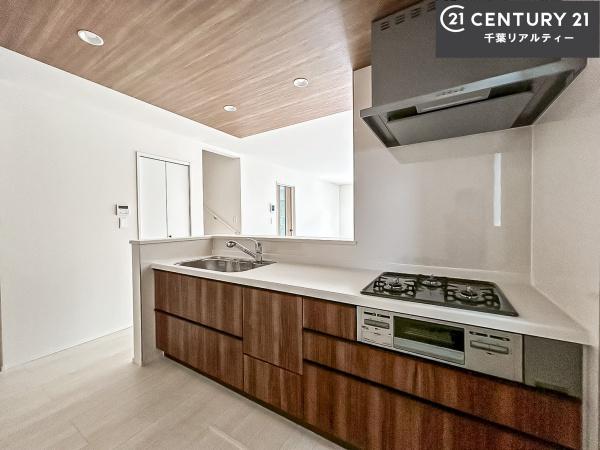 グラファーレ成田市玉造6丁目 1号棟(キッチン)