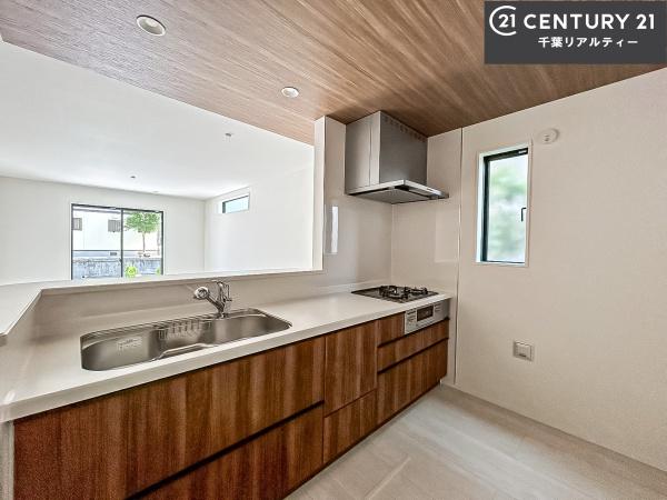 グラファーレ成田市玉造6丁目 1号棟(キッチン)