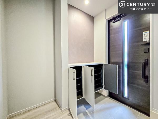 習志野市谷津3丁目(玄関)