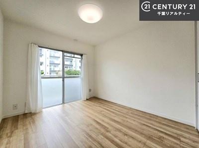 稲毛高浜南団地16号棟(洋室)