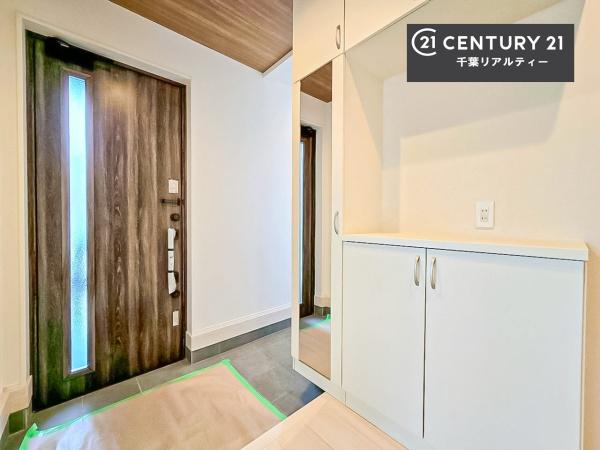 GRAFARE千葉市中央区都町1丁目 1号棟(玄関)