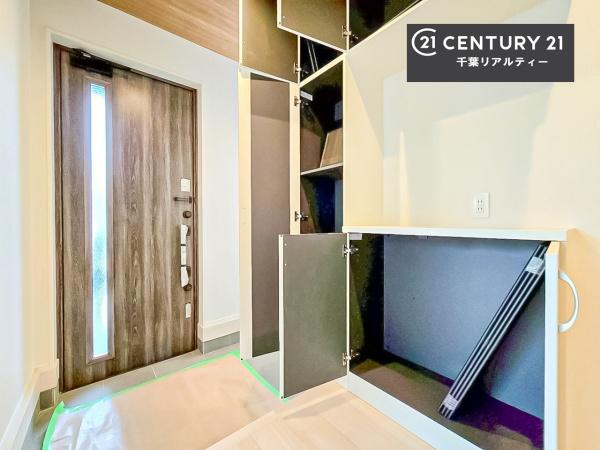 GRAFARE千葉市中央区都町1丁目 1号棟(玄関)