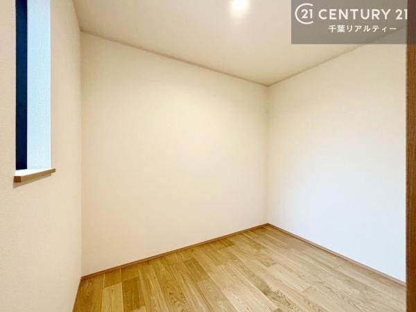 千葉市美浜区磯辺1丁目 B号棟(収納)