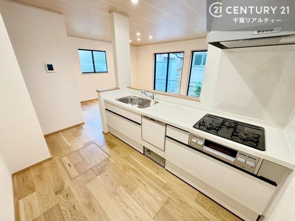 千葉市美浜区磯辺1丁目 B号棟(キッチン)