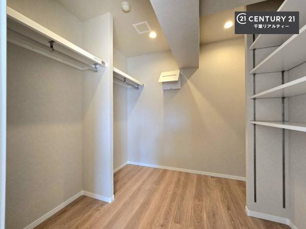 検見川ハウスD棟(収納)