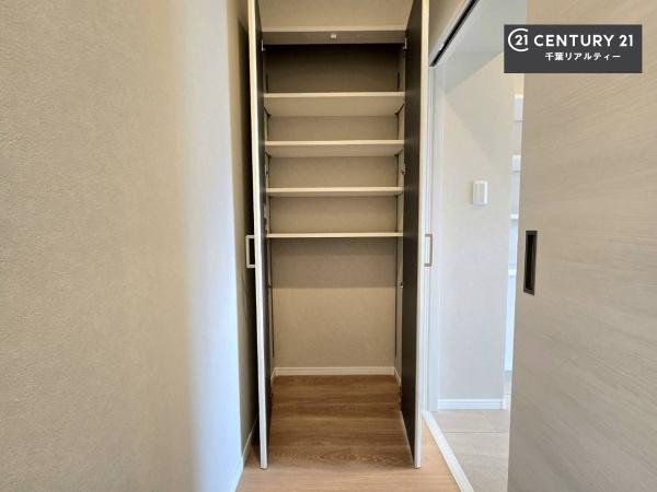 検見川ハウスD棟(収納)