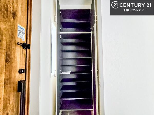 船橋市前原西6丁目 2号棟(玄関)