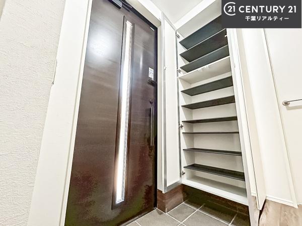 船橋市前原西6丁目 3号棟(玄関)