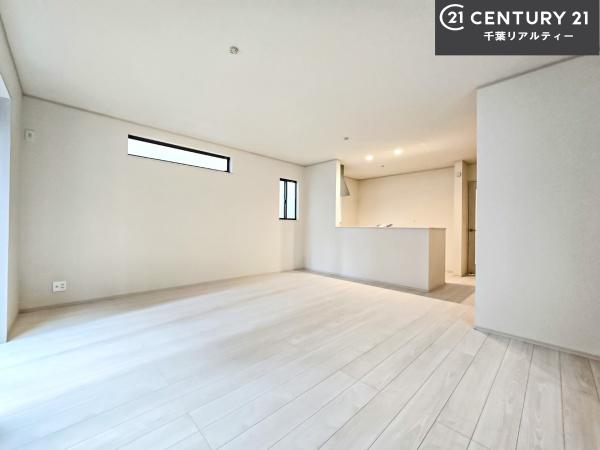 船橋市上山町3丁目 B号棟(リビング)