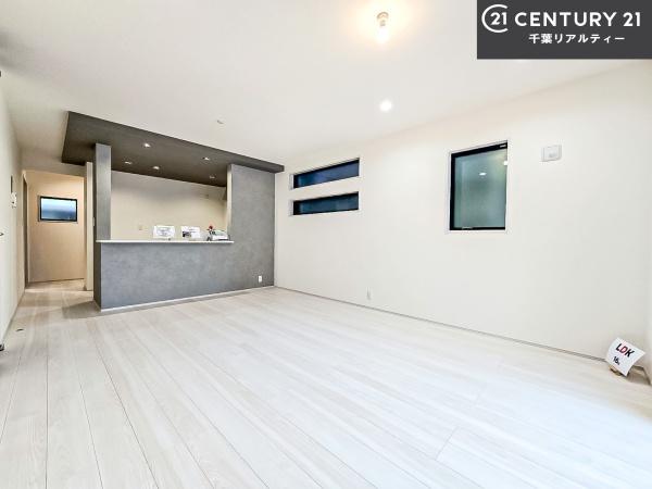 船橋市習志野台2丁目 1号棟(リビング)