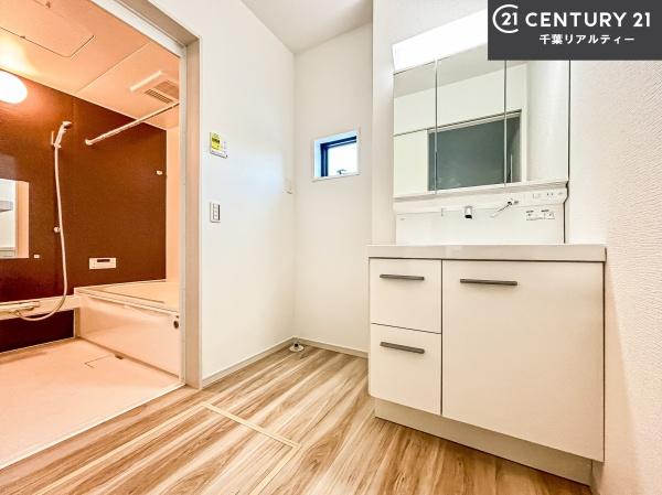 習志野市袖ケ浦4丁目　1号棟