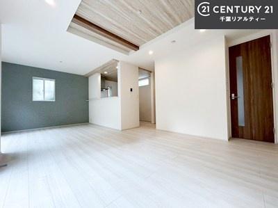 佐倉市新臼井田　１号棟