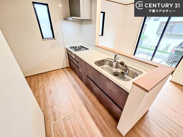 習志野市袖ケ浦1丁目　1号棟