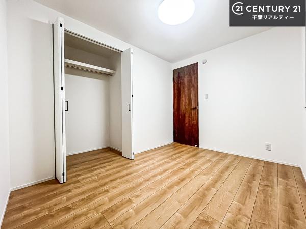 船橋市市場1丁目　B号棟