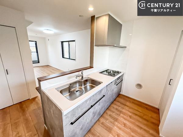 船橋市市場1丁目　B号棟