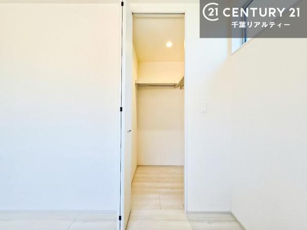 千葉市中央区寒川町２丁目　３号棟