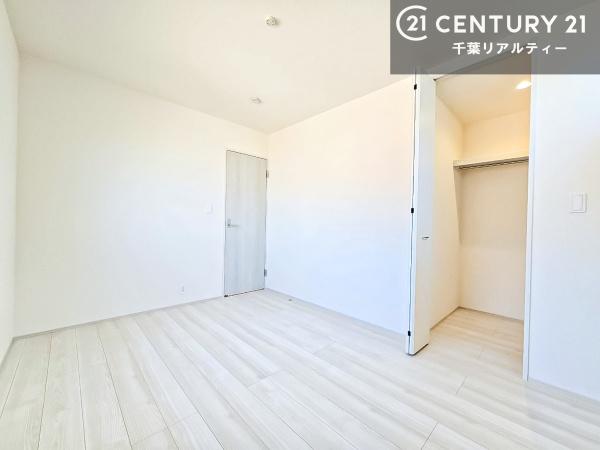 千葉市中央区寒川町２丁目　３号棟